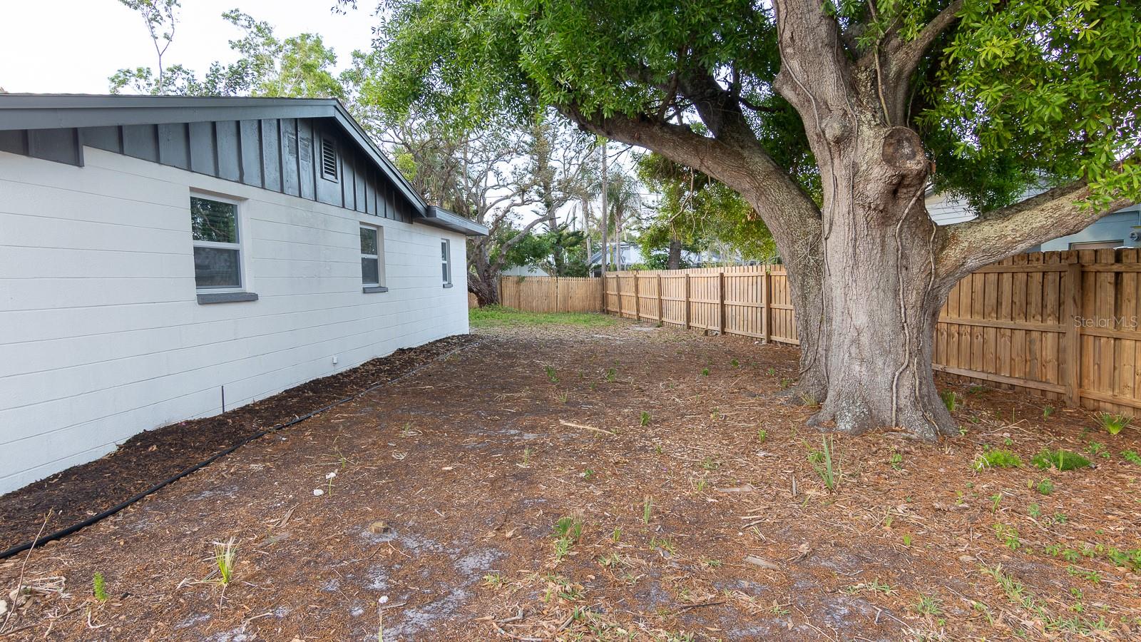 420 ARCHIBALD AVE, SARASOTA, FL, 34243