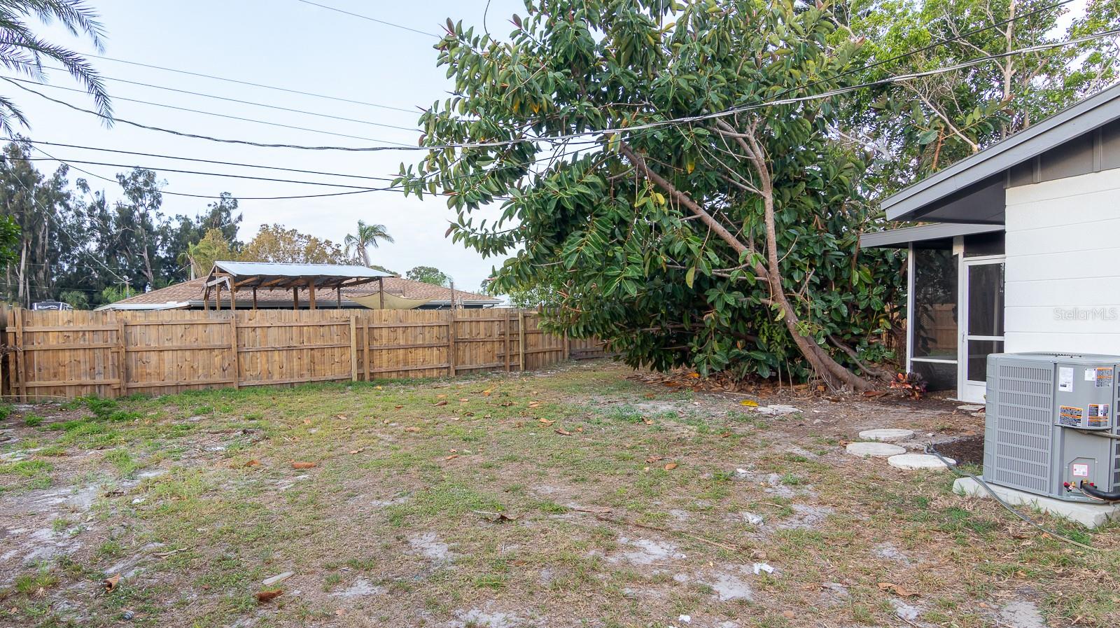 420 ARCHIBALD AVE, SARASOTA, FL, 34243
