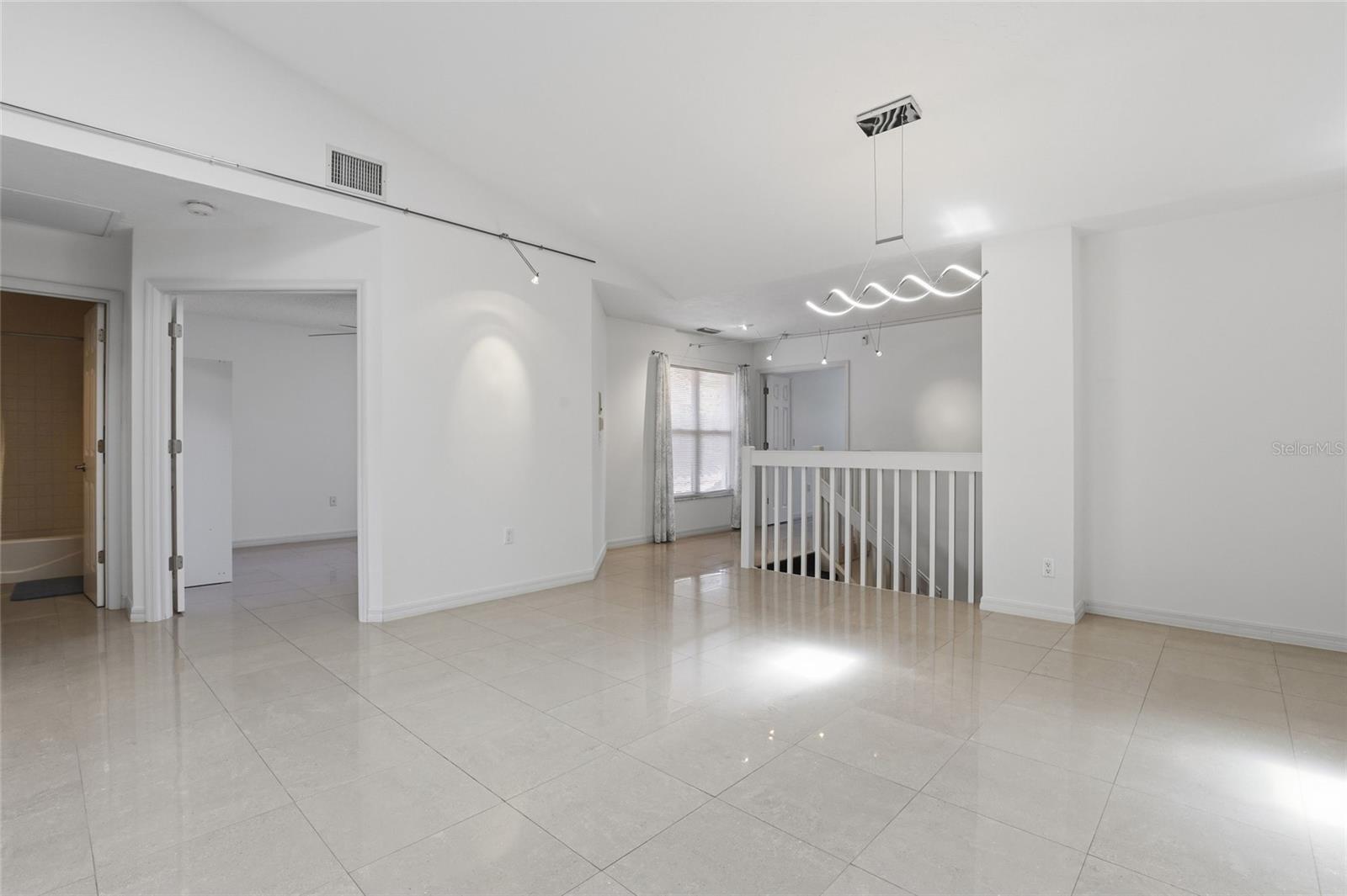 5588 GOLF POINTE DR #1, SARASOTA, FL, 34243