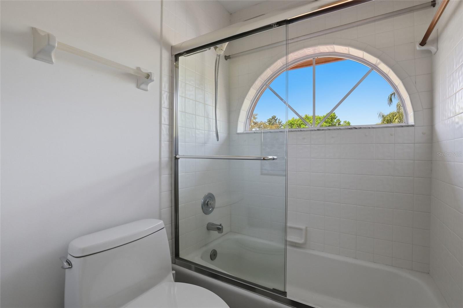 5588 GOLF POINTE DR #1, SARASOTA, FL, 34243