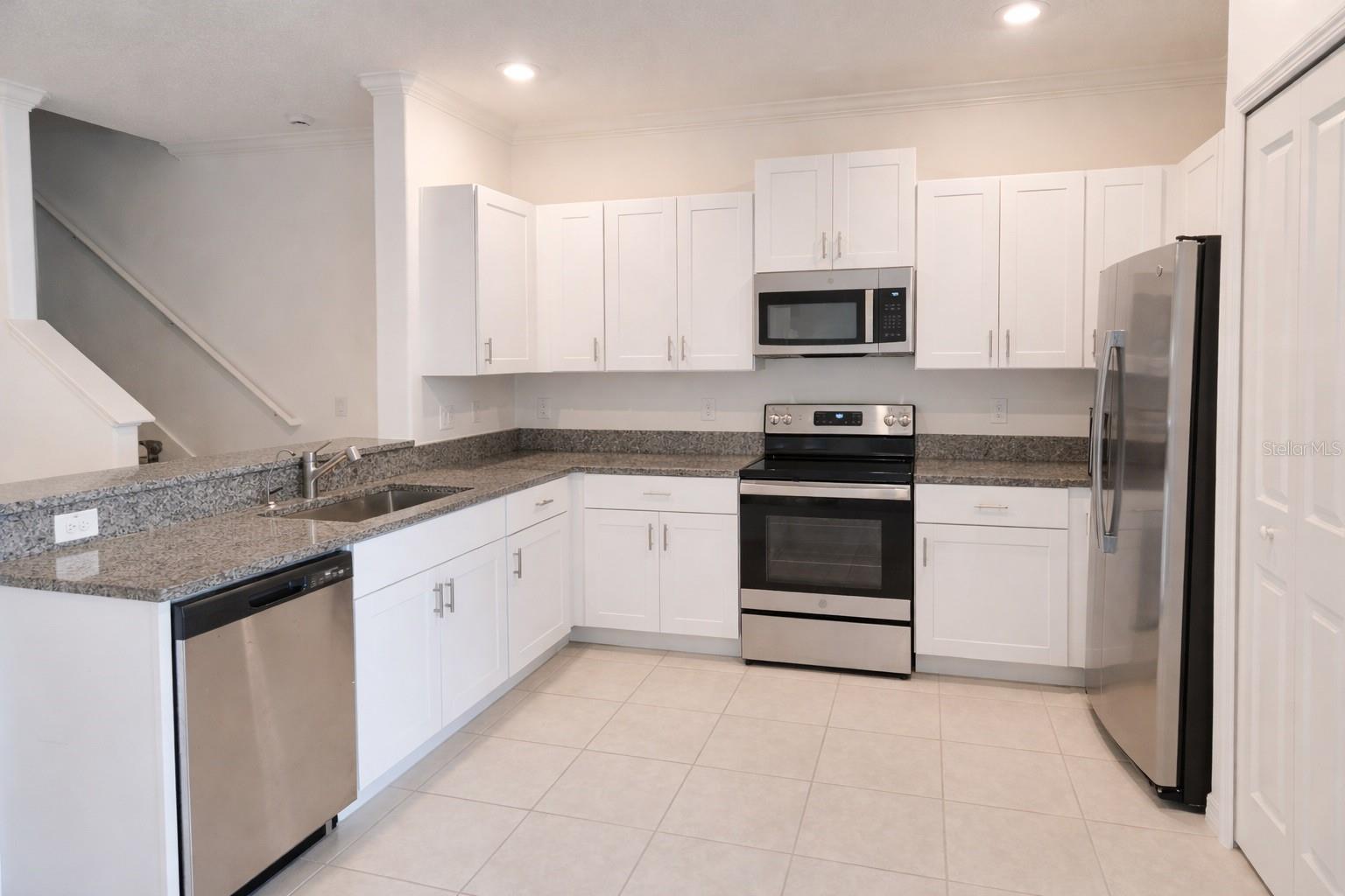 36379 GARDEN WALL WAY, ZEPHYRHILLS, FL, 33541