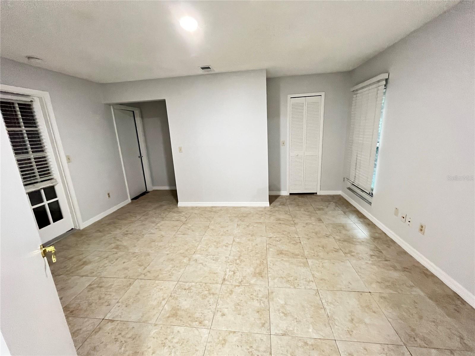 6 ROBINWOOD DR, LONGWOOD, FL, 32779