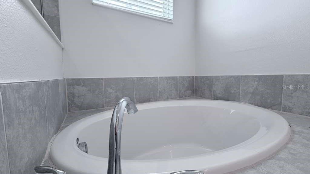 207 BOGEY DR, DAVENPORT, FL, 33896