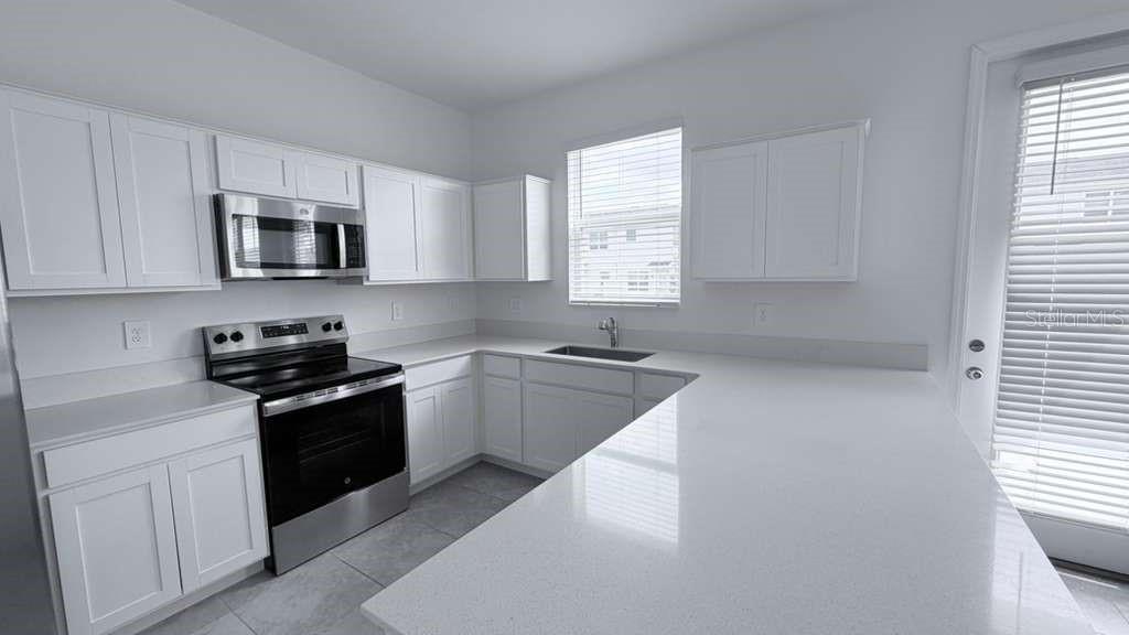 207 BOGEY DR, DAVENPORT, FL, 33896