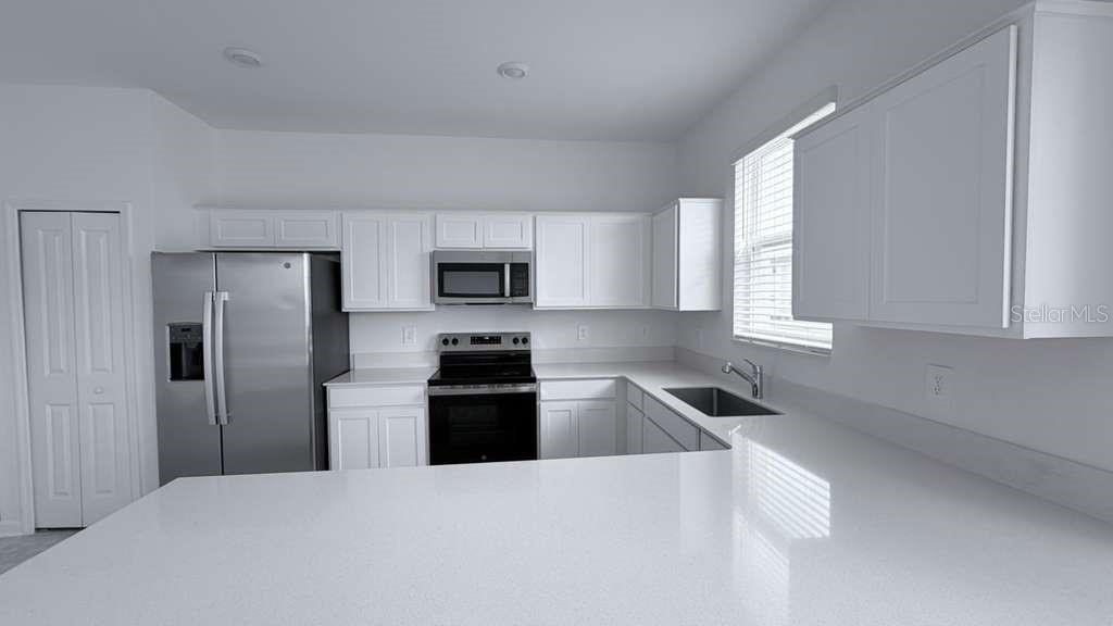 207 BOGEY DR, DAVENPORT, FL, 33896