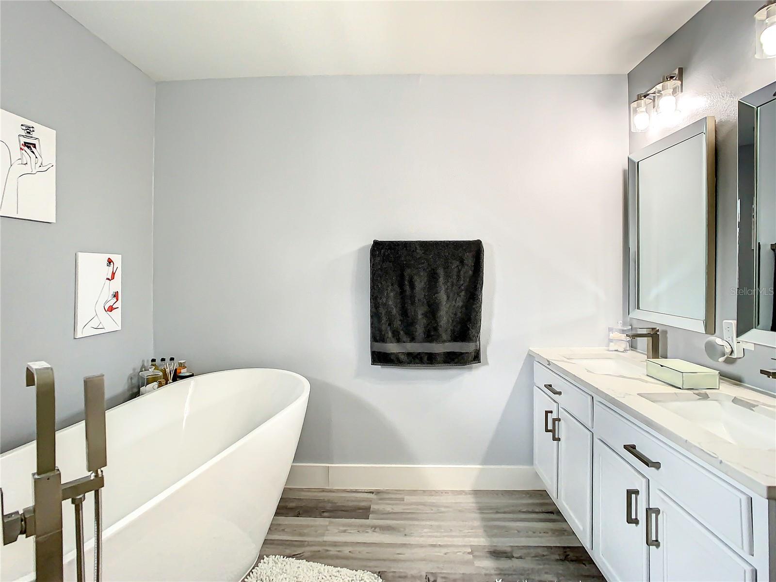 1109 UNION AVE, MASCOTTE, FL, 34753