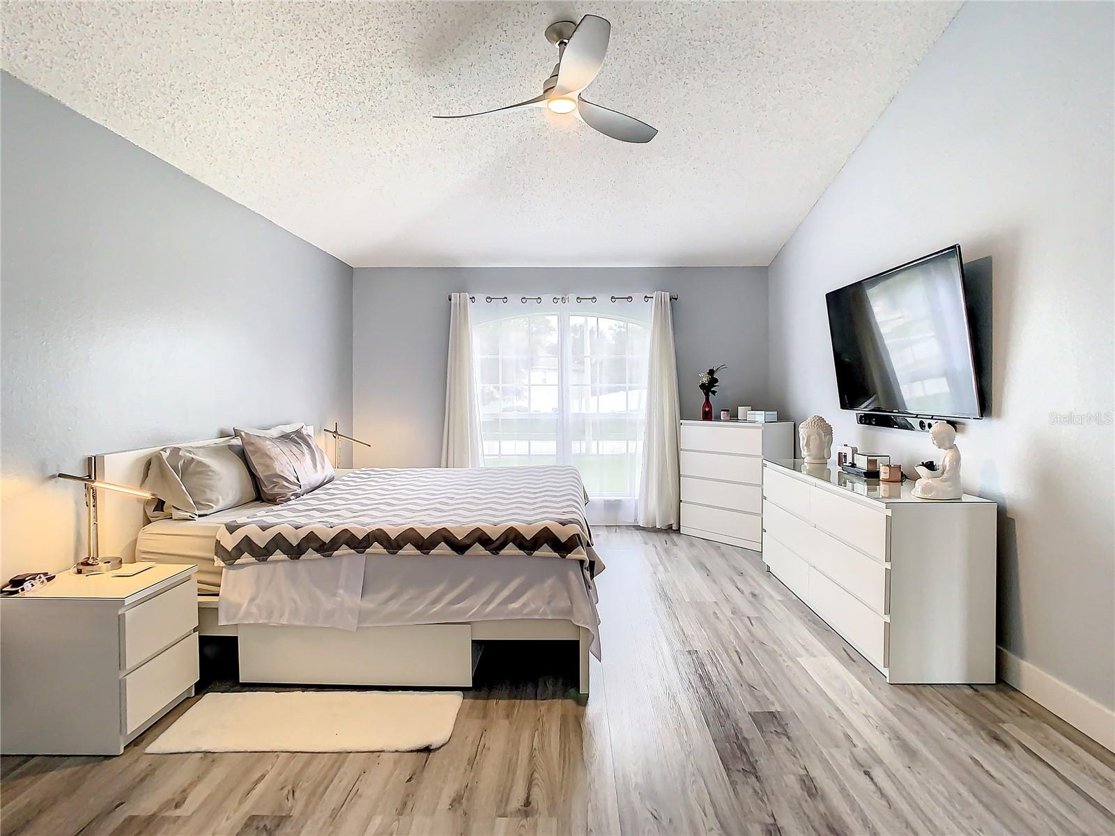 1109 UNION AVE, MASCOTTE, FL, 34753