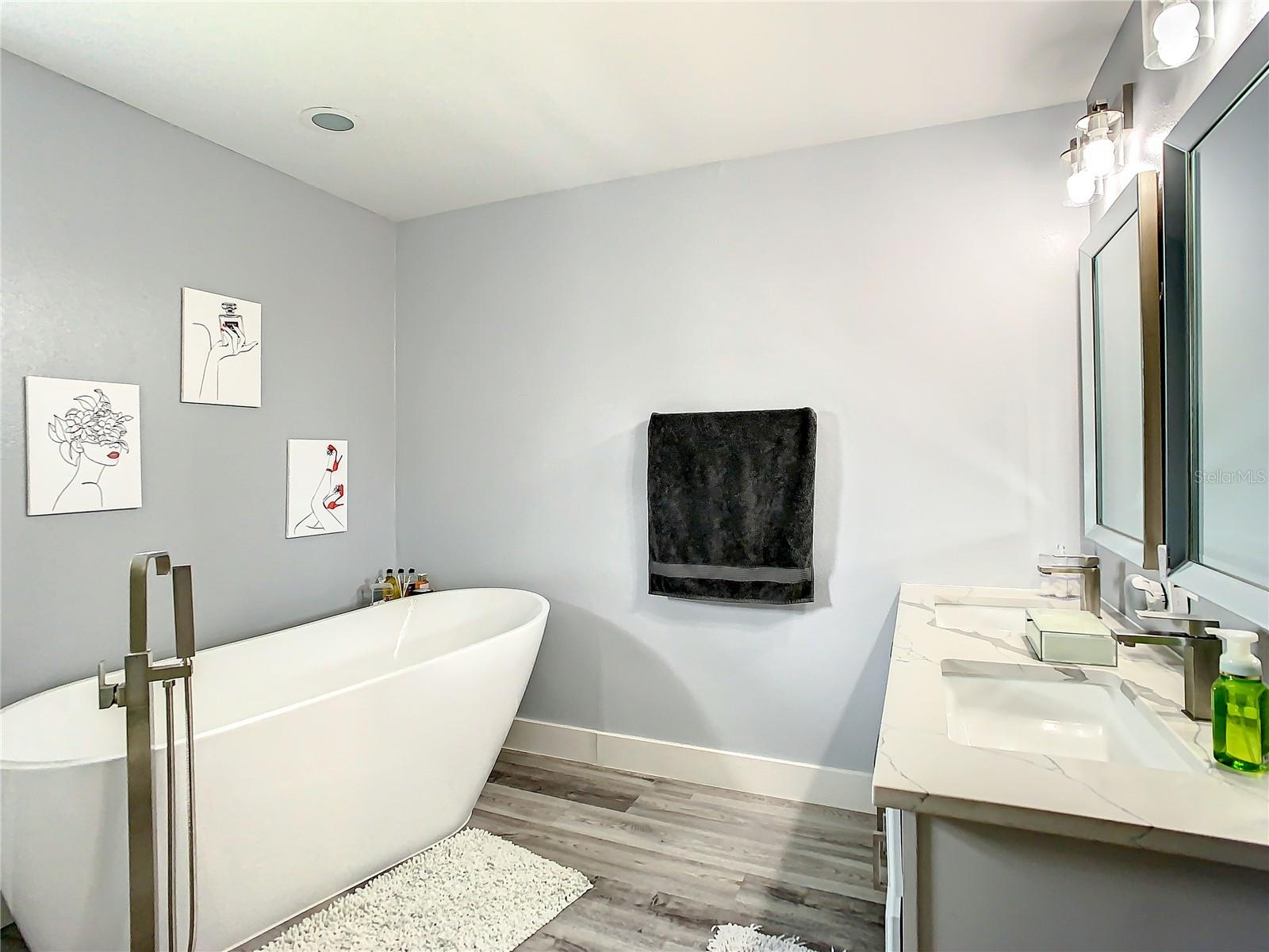 1109 UNION AVE, MASCOTTE, FL, 34753
