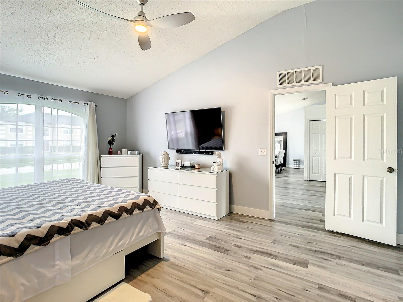 1109 UNION AVE, MASCOTTE, FL, 34753