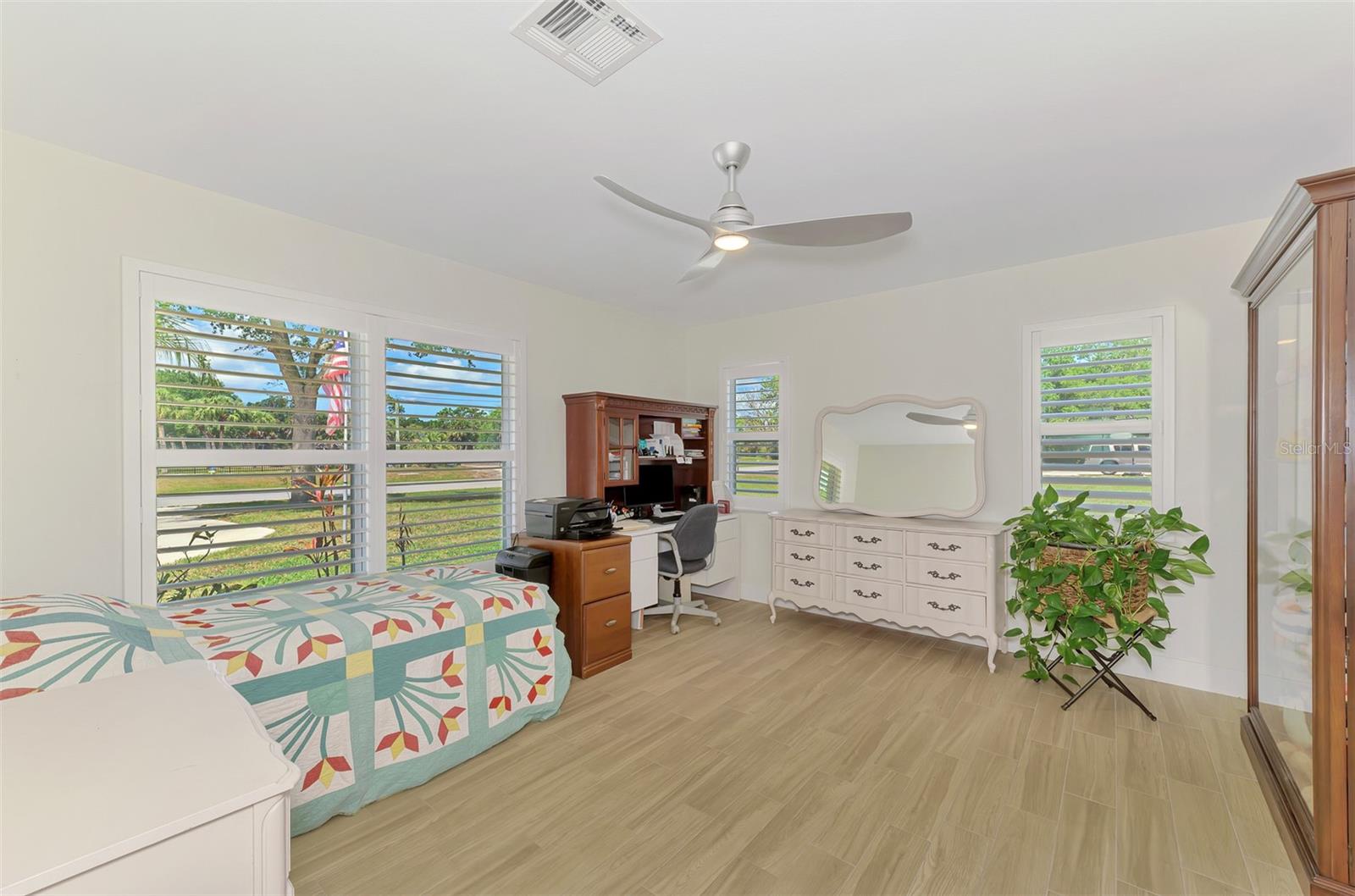 1620 MISSION VALLEY BLVD, NOKOMIS, FL, 34275