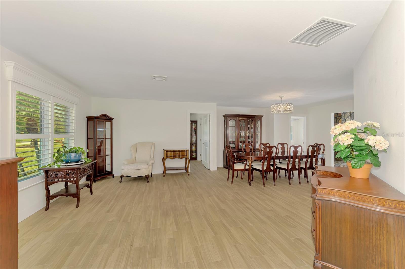1620 MISSION VALLEY BLVD, NOKOMIS, FL, 34275