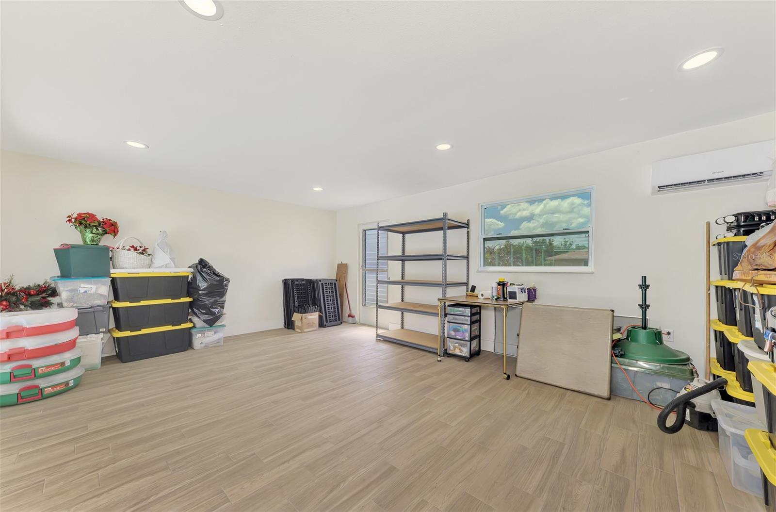 1620 MISSION VALLEY BLVD, NOKOMIS, FL, 34275