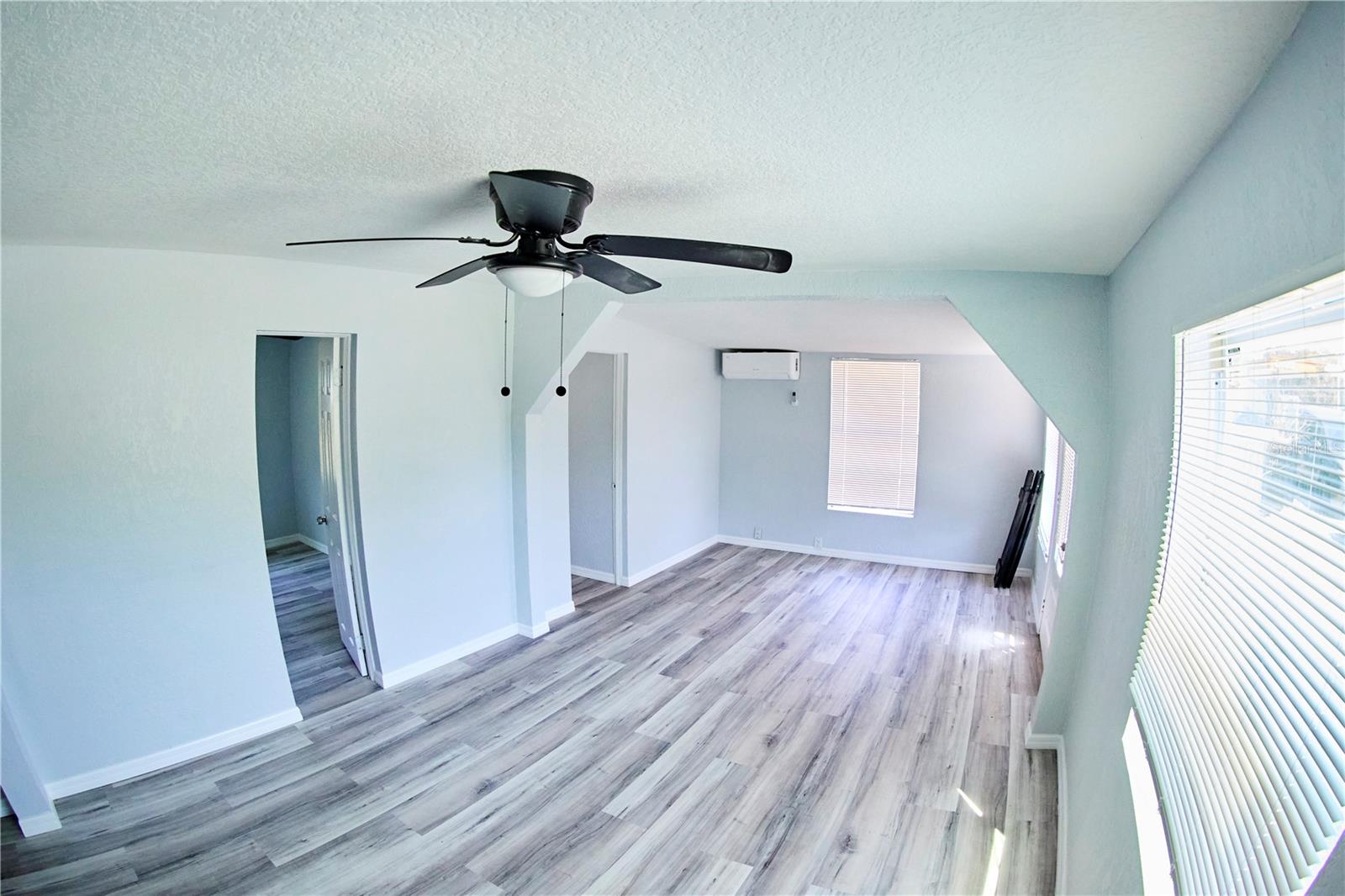 3917 E HANNA AVE, TAMPA, FL, 33610
