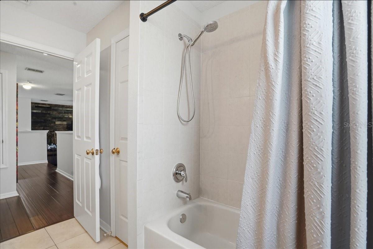 7860 ATWOOD DR, WESLEY CHAPEL, FL, 33545