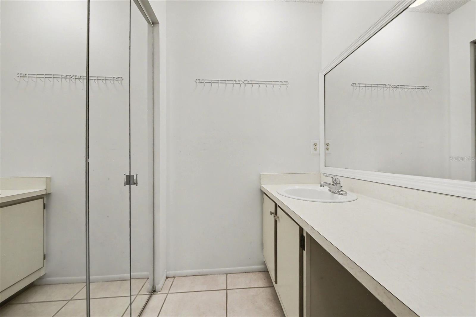 5033 LOYOLA LN, ORLANDO, FL, 32821