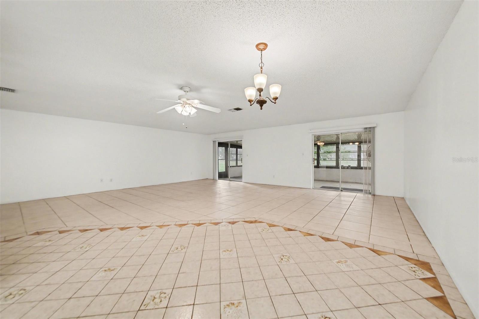 5033 LOYOLA LN, ORLANDO, FL, 32821