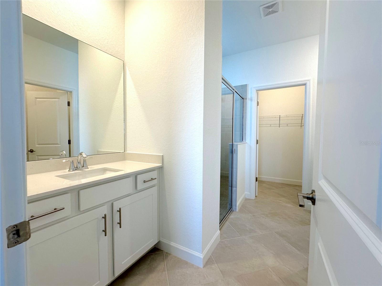8225 SHORE LAKE DR, ENGLEWOOD, FL, 34224