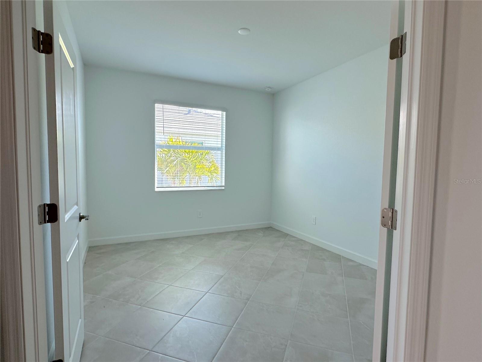 8225 SHORE LAKE DR, ENGLEWOOD, FL, 34224