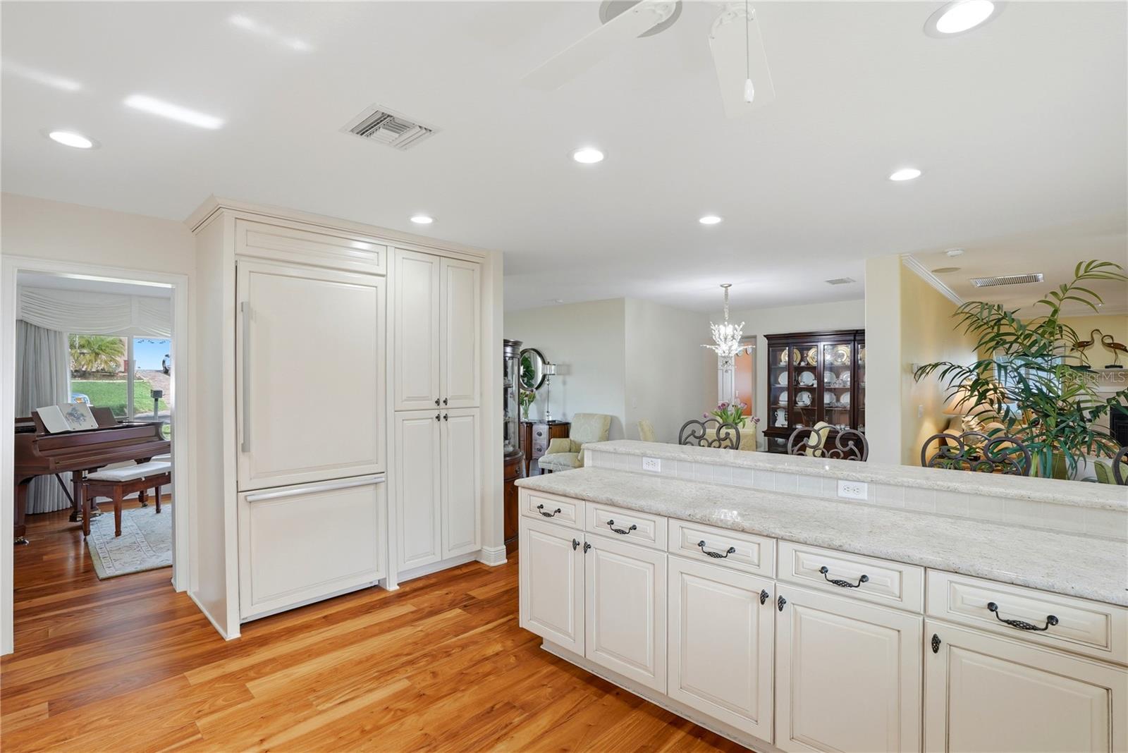 1348 HIGH BLUFF DR, LARGO, FL, 33770