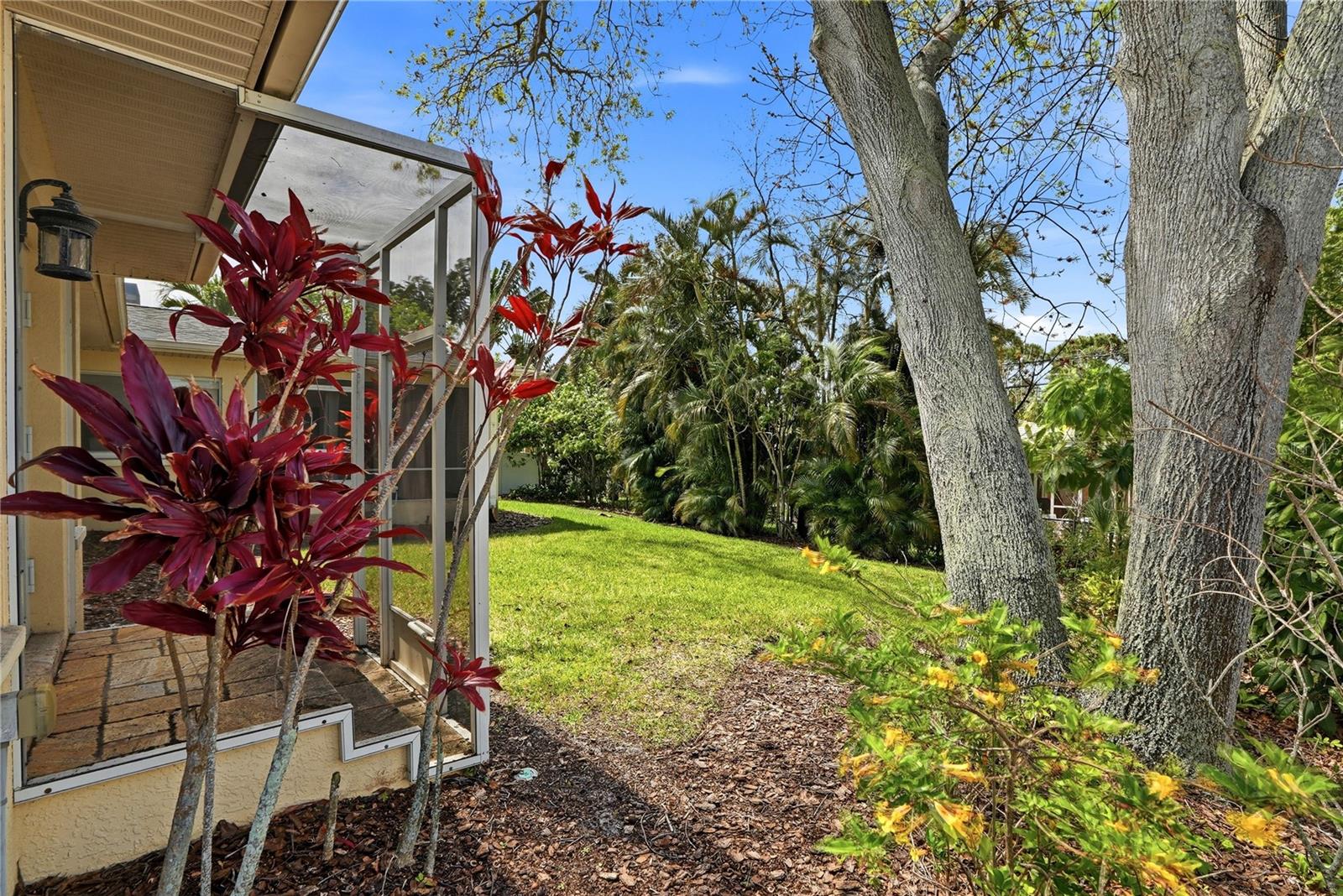 1348 HIGH BLUFF DR, LARGO, FL, 33770
