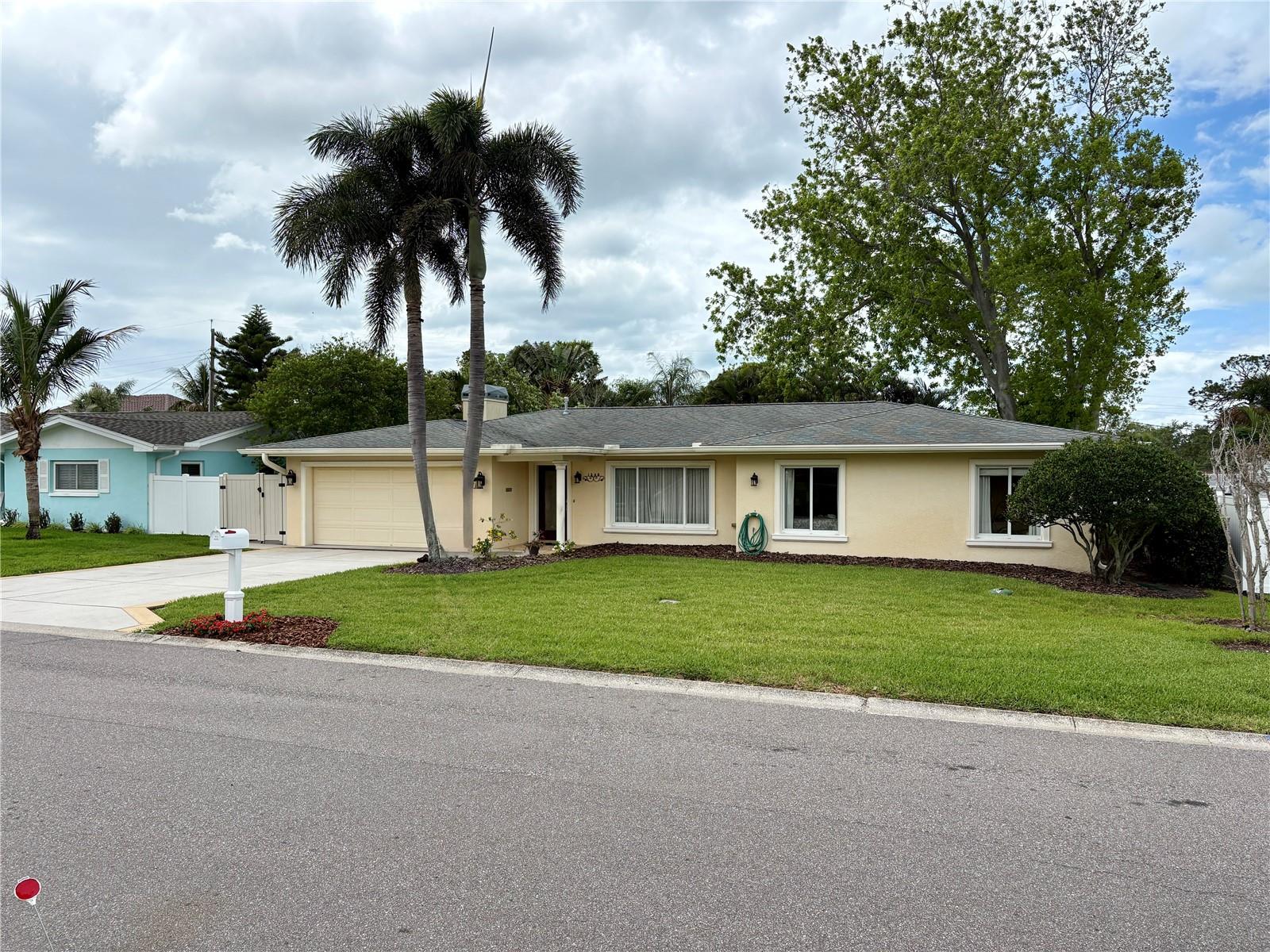 1348 HIGH BLUFF DR, LARGO, FL, 33770