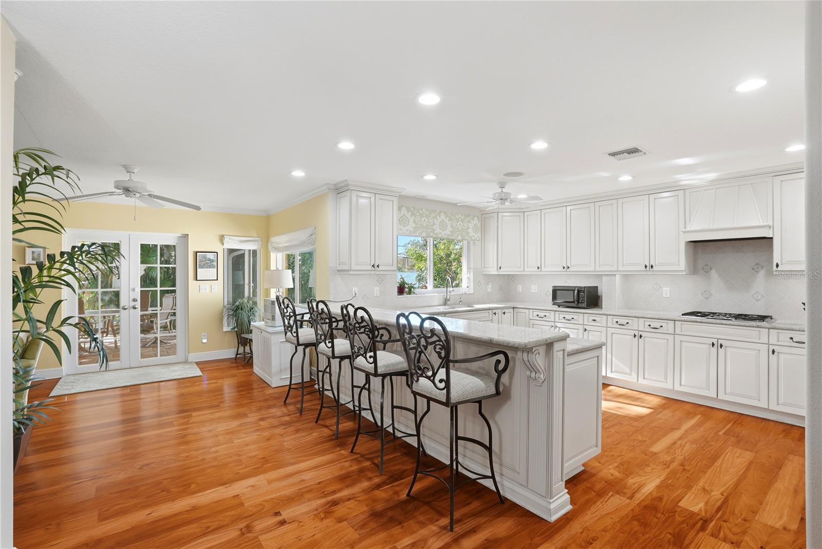 1348 HIGH BLUFF DR, LARGO, FL, 33770