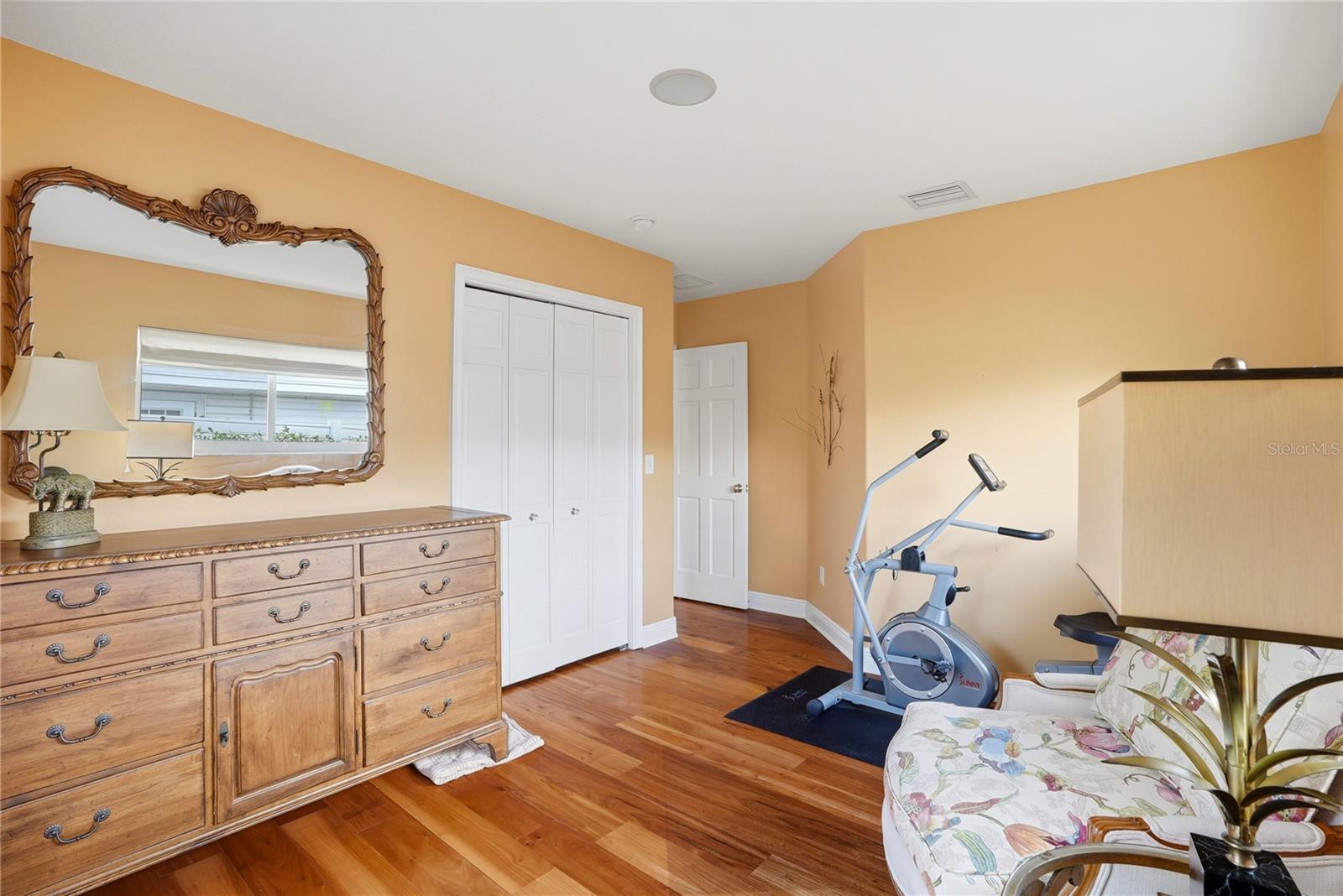 1348 HIGH BLUFF DR, LARGO, FL, 33770