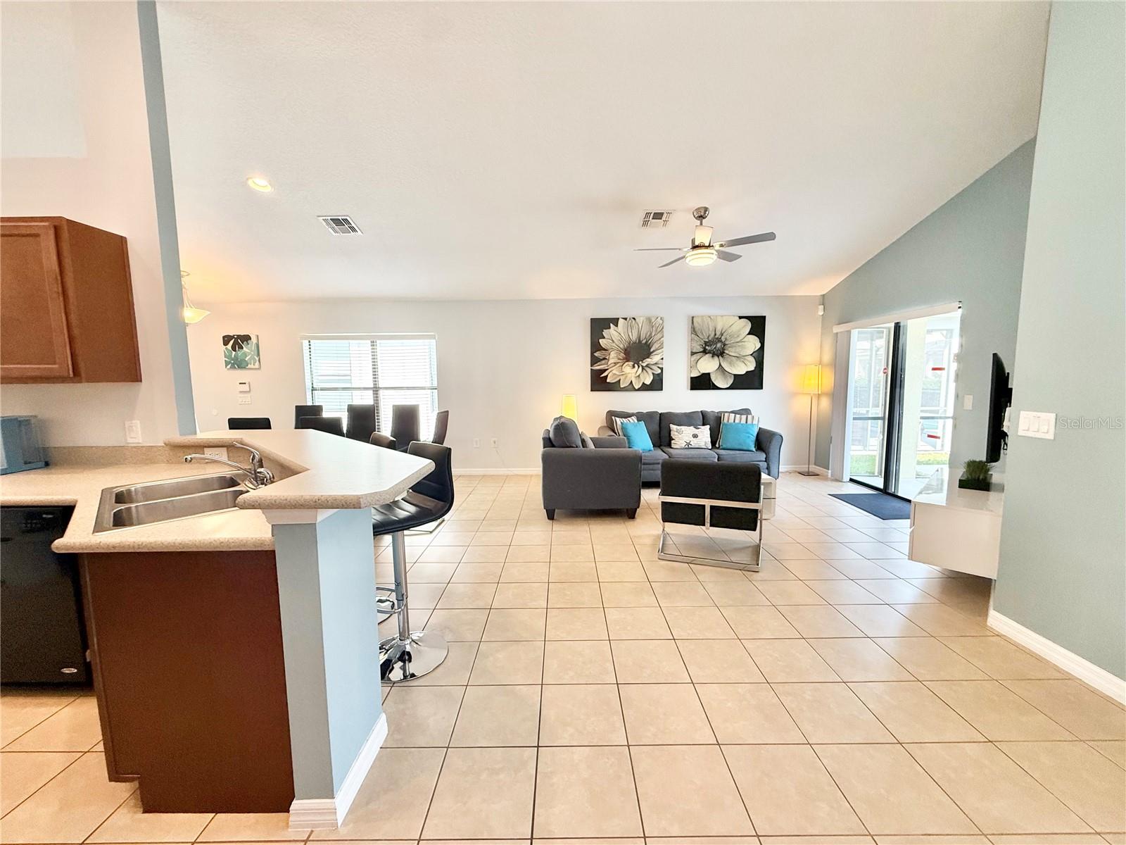 2136 VICTORIA DR, DAVENPORT, FL, 33837