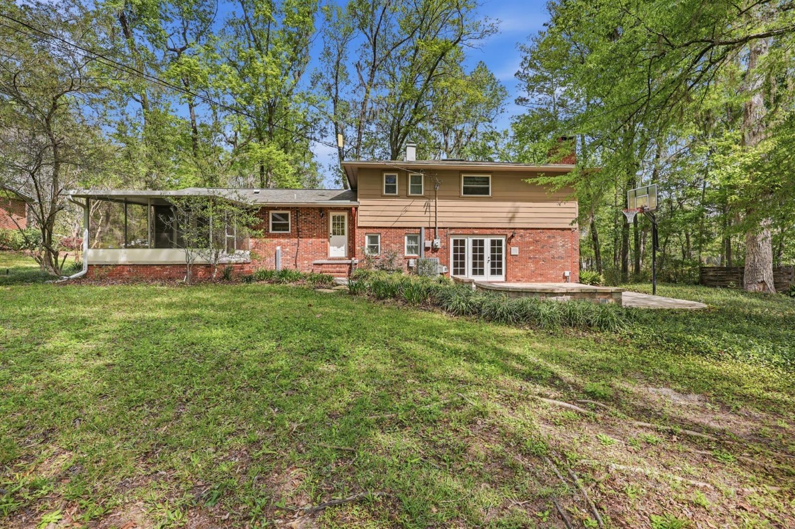 9235 NW 11TH PL, GAINESVILLE, FL, 32606