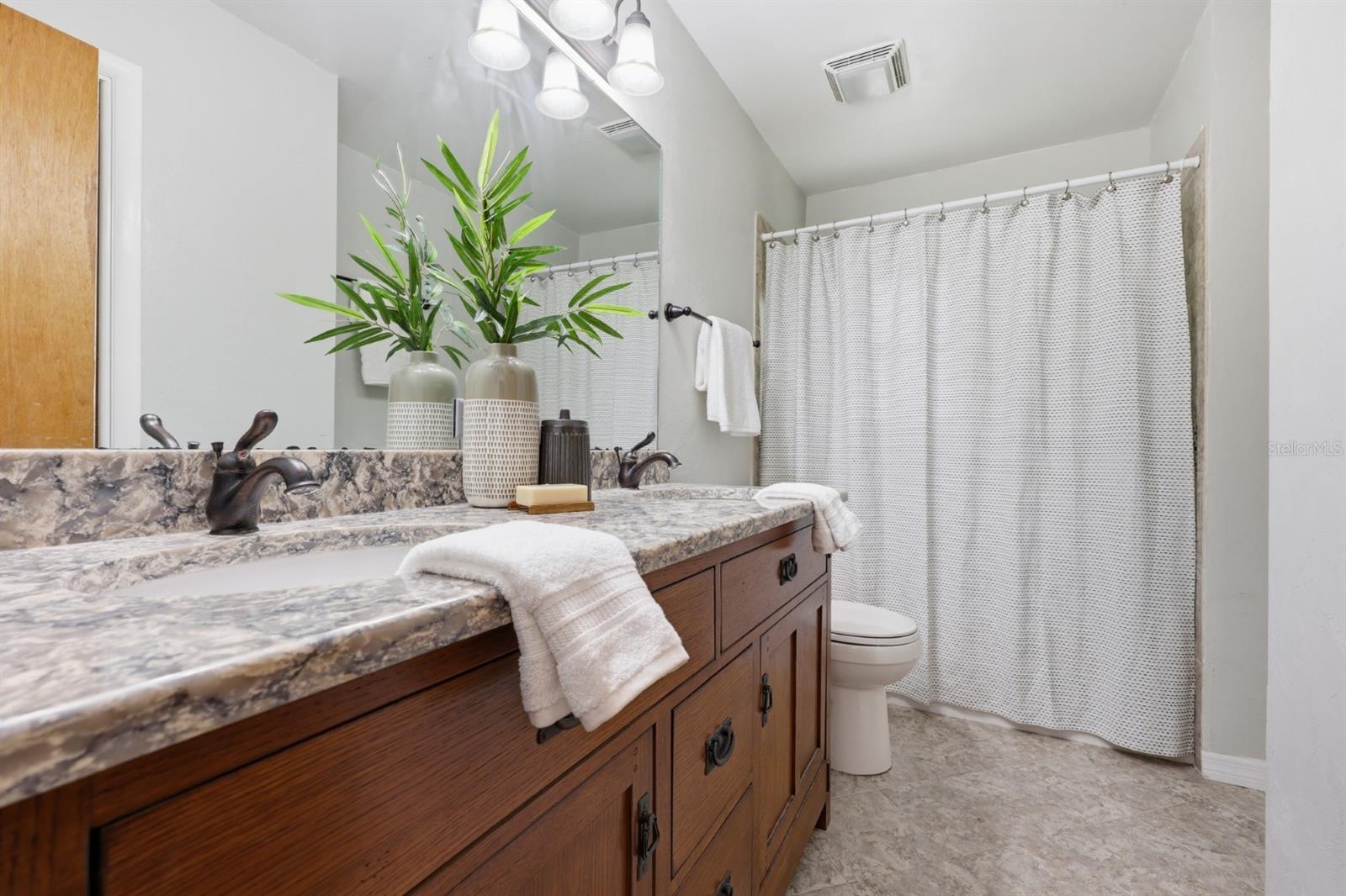 9235 NW 11TH PL, GAINESVILLE, FL, 32606