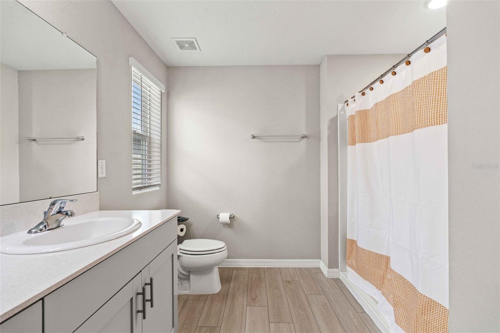 7512 WALLFLOWER TRL, WESLEY CHAPEL, FL, 33545
