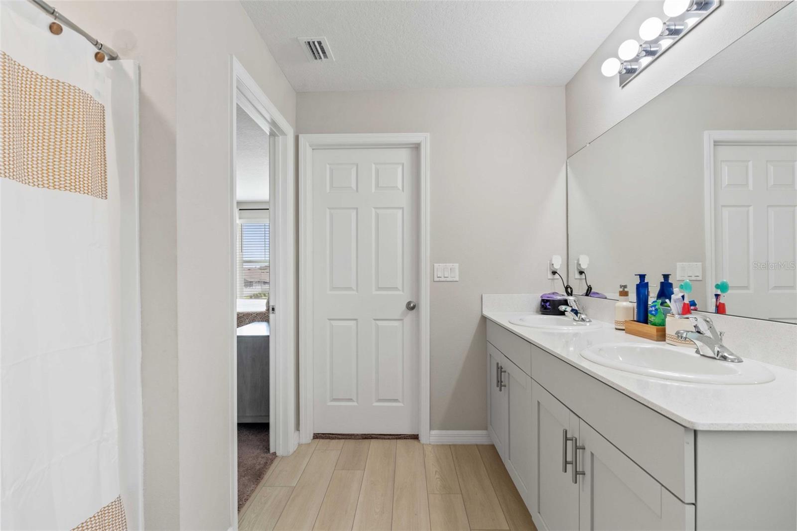 7512 WALLFLOWER TRL, WESLEY CHAPEL, FL, 33545