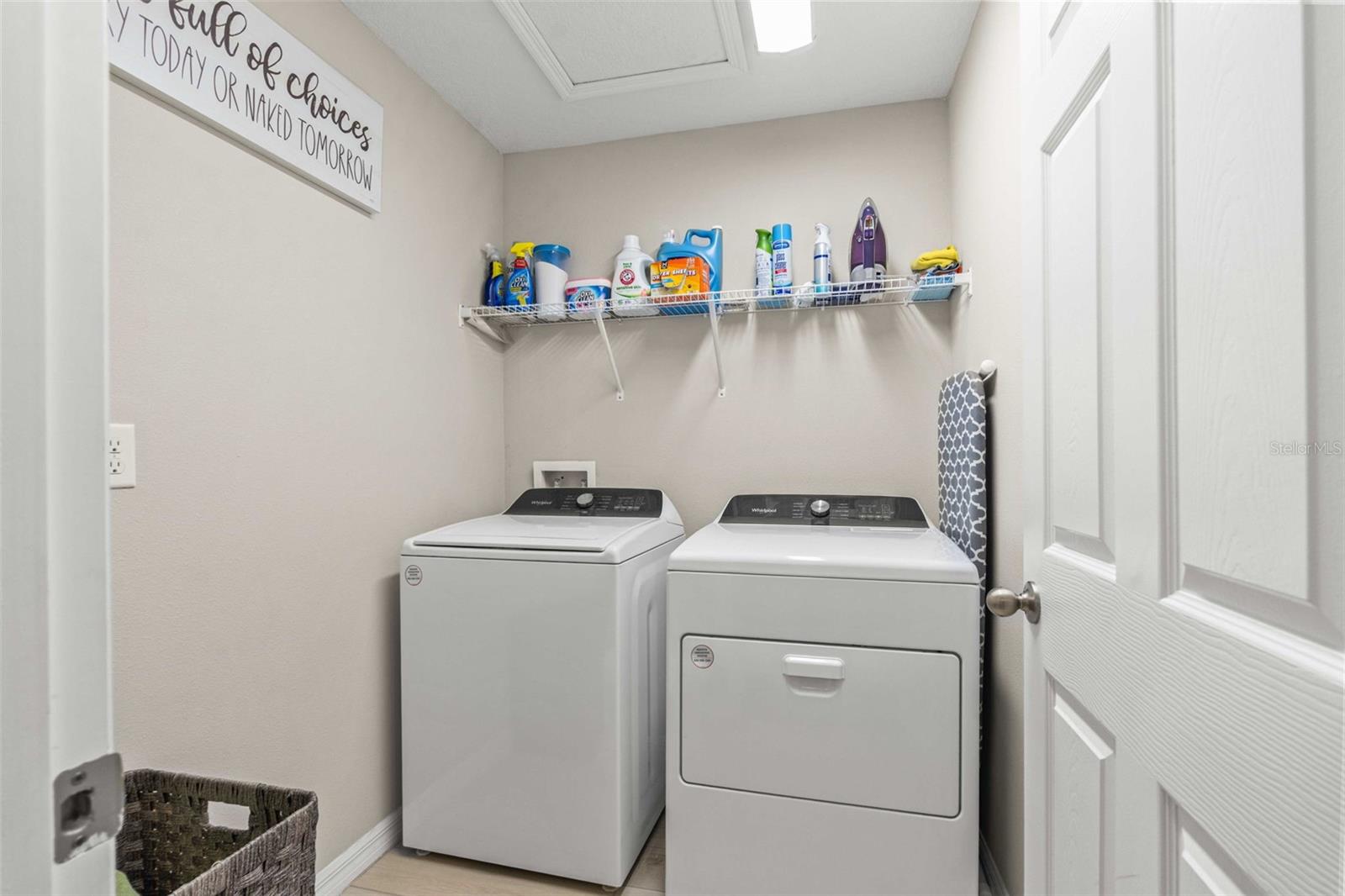 7512 WALLFLOWER TRL, WESLEY CHAPEL, FL, 33545
