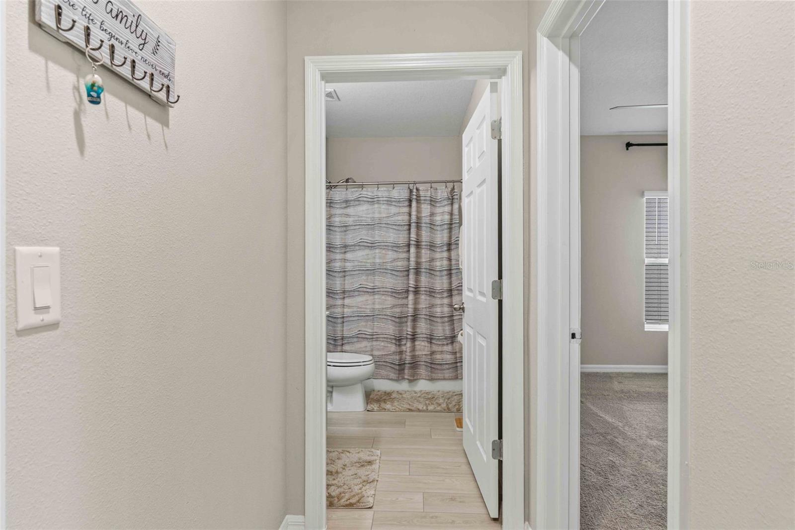 7512 WALLFLOWER TRL, WESLEY CHAPEL, FL, 33545