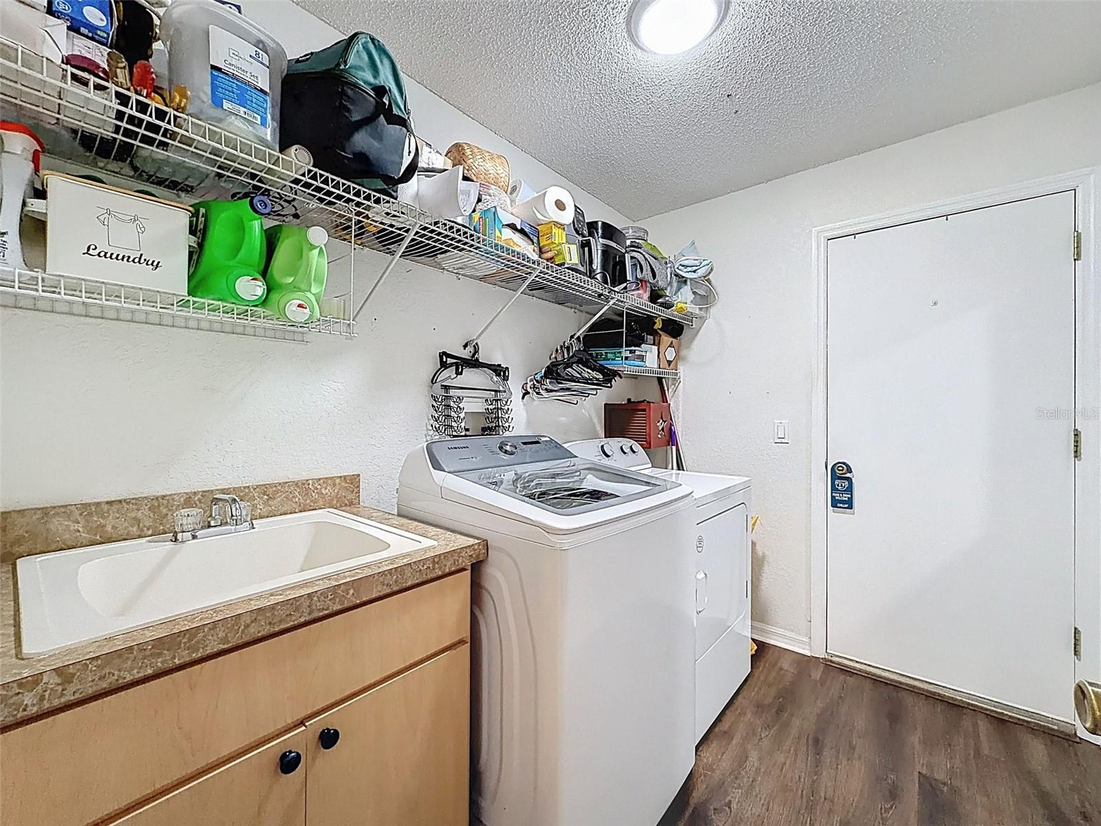 7221 NIGHTWALKER RD, WEEKI WACHEE, FL, 34613