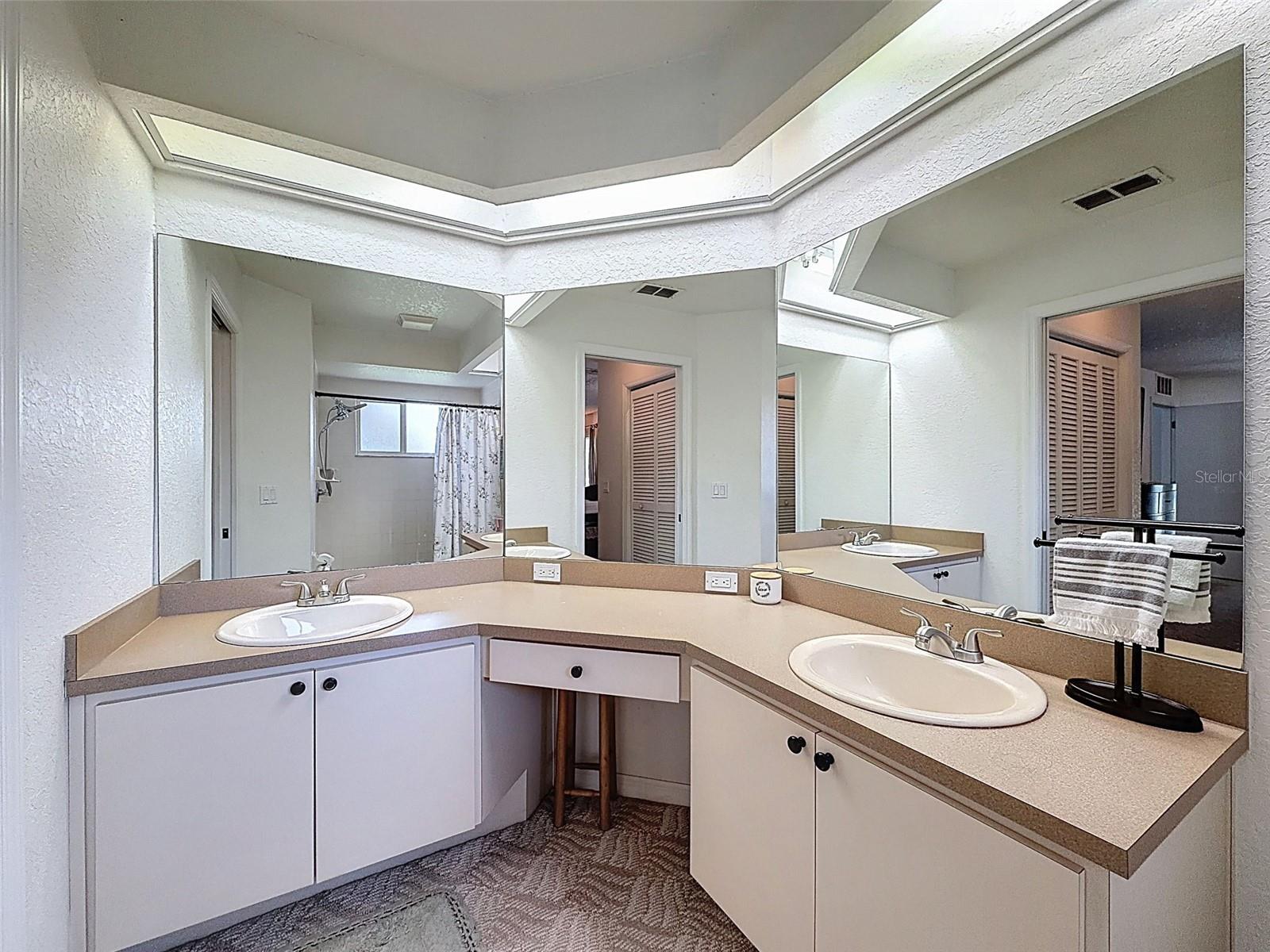 7221 NIGHTWALKER RD, WEEKI WACHEE, FL, 34613