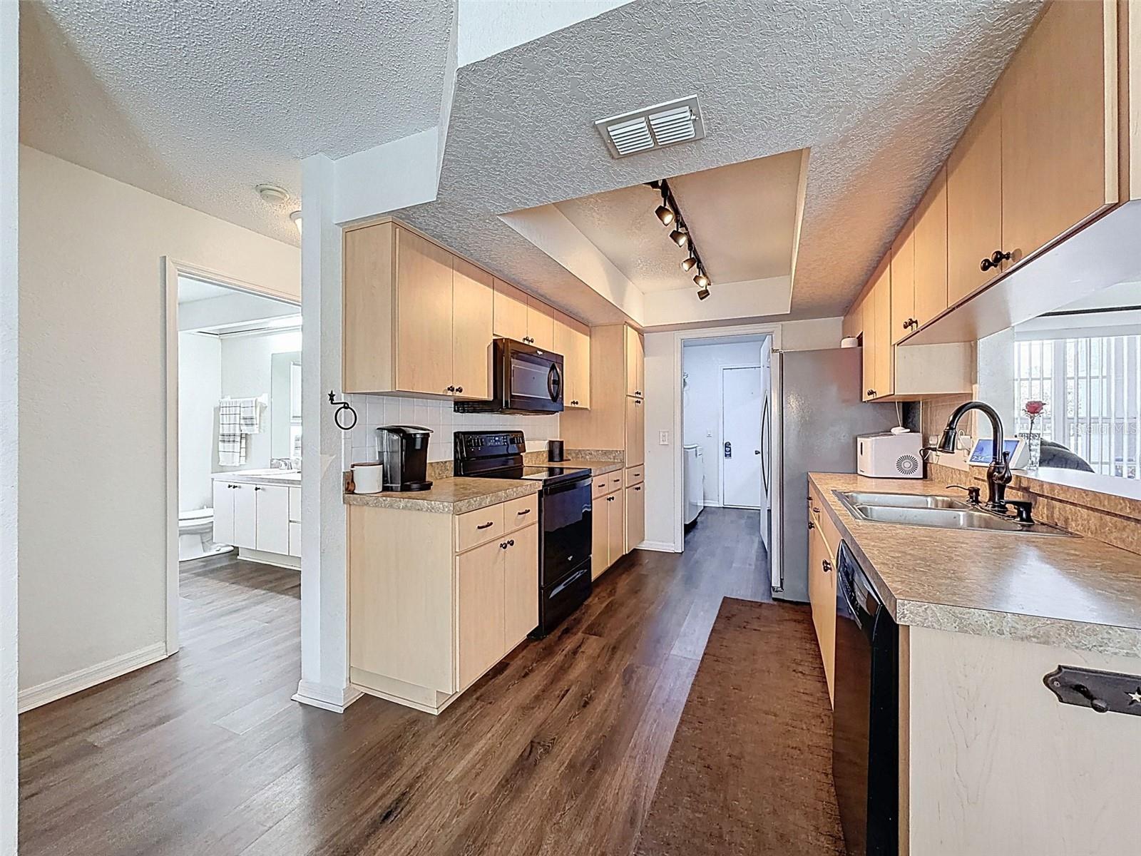 7221 NIGHTWALKER RD, WEEKI WACHEE, FL, 34613