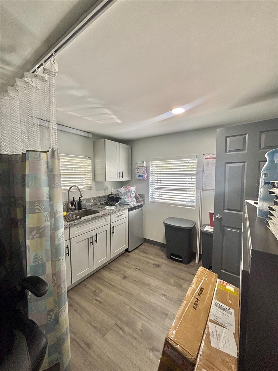 3713 W MCKAY AVE, TAMPA, FL, 33609