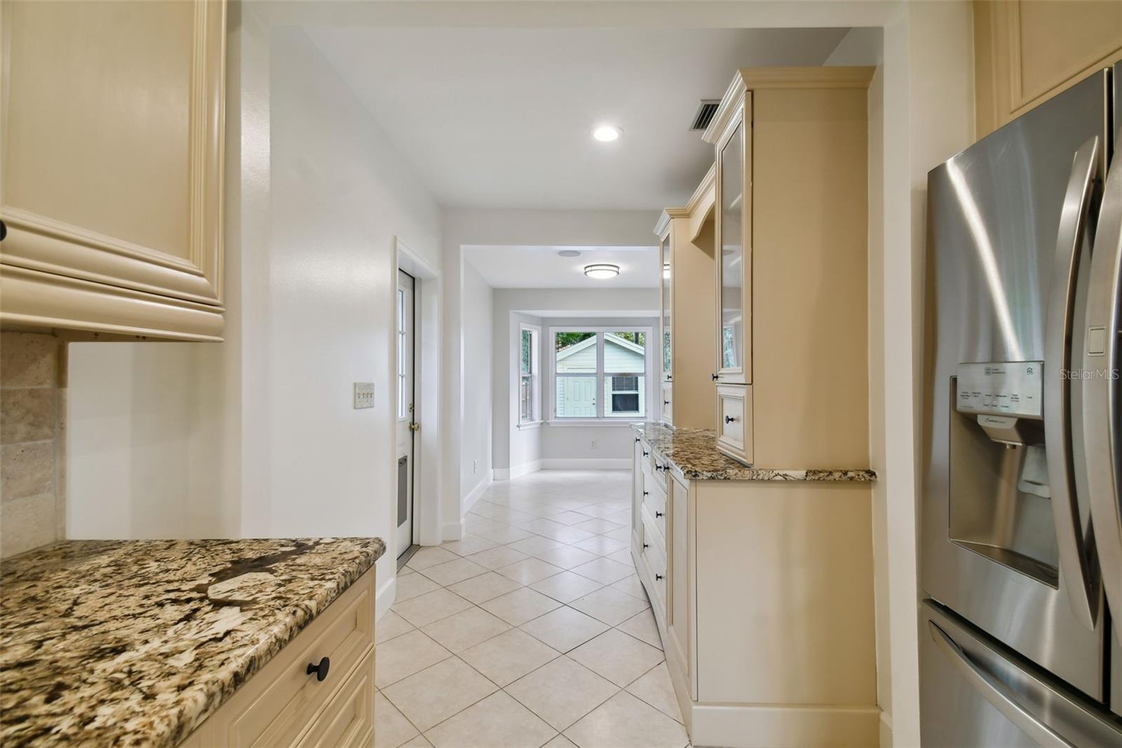2918 W COACHMAN AVE, TAMPA, FL, 33611