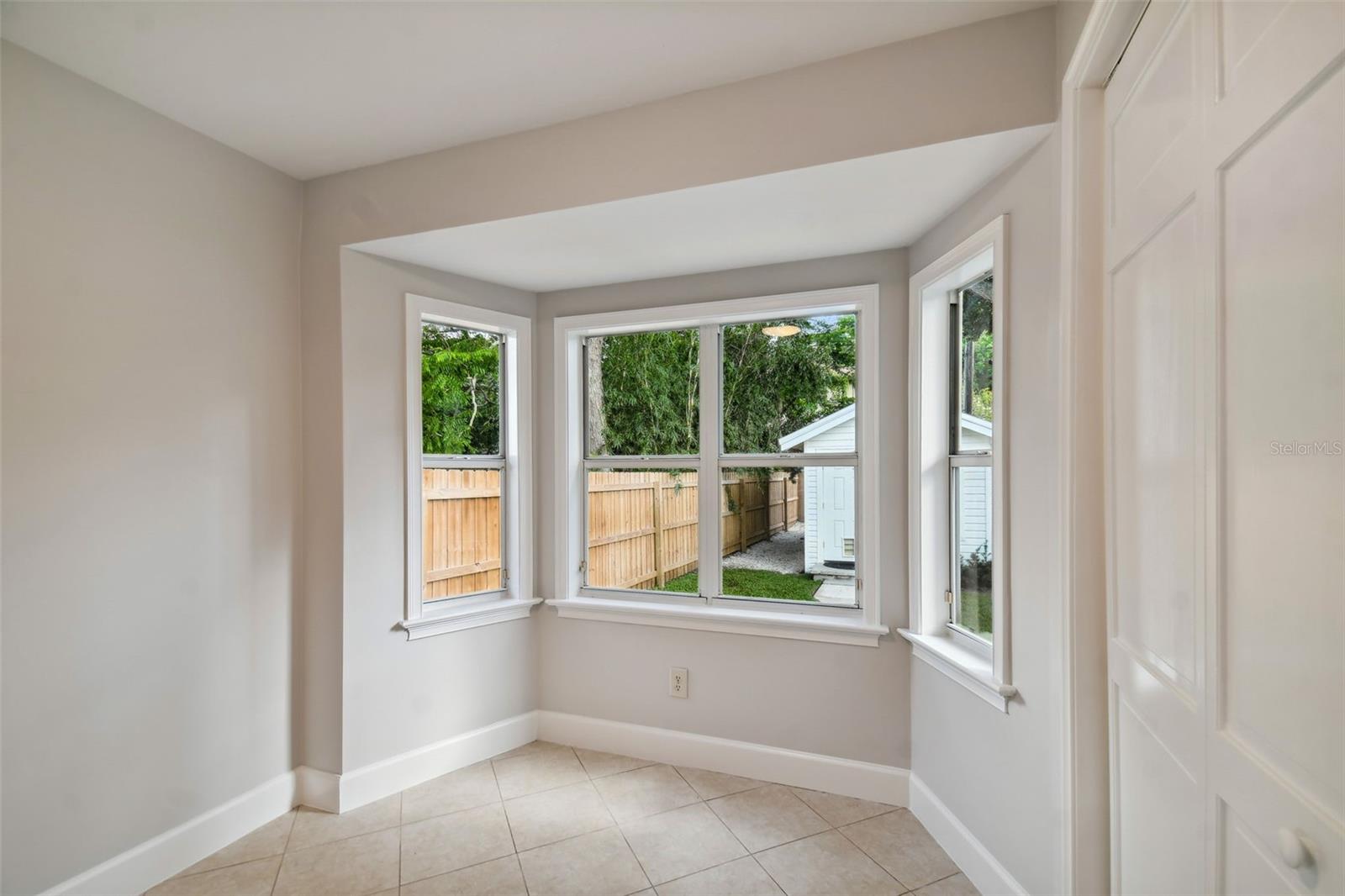 2918 W COACHMAN AVE, TAMPA, FL, 33611