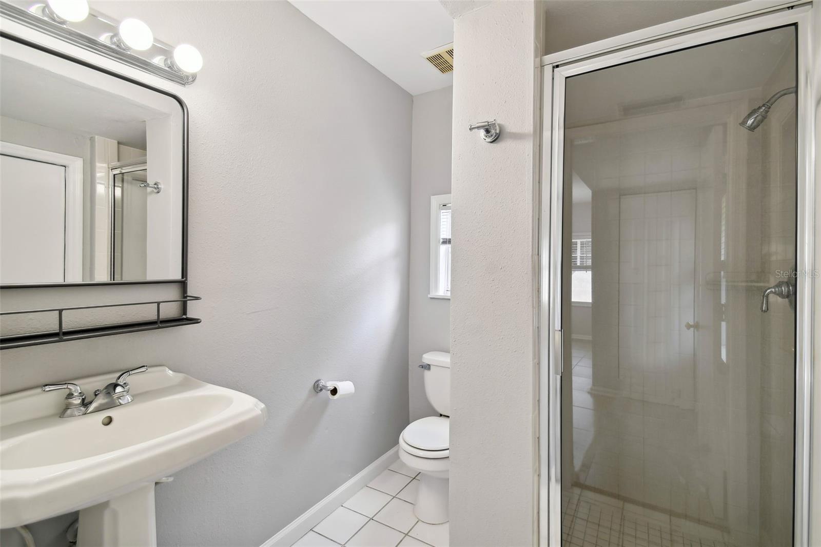2918 W COACHMAN AVE, TAMPA, FL, 33611