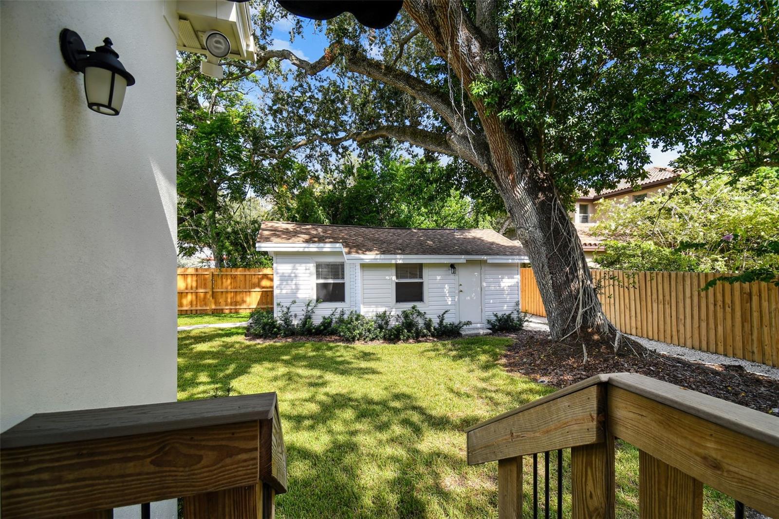 2918 W COACHMAN AVE, TAMPA, FL, 33611
