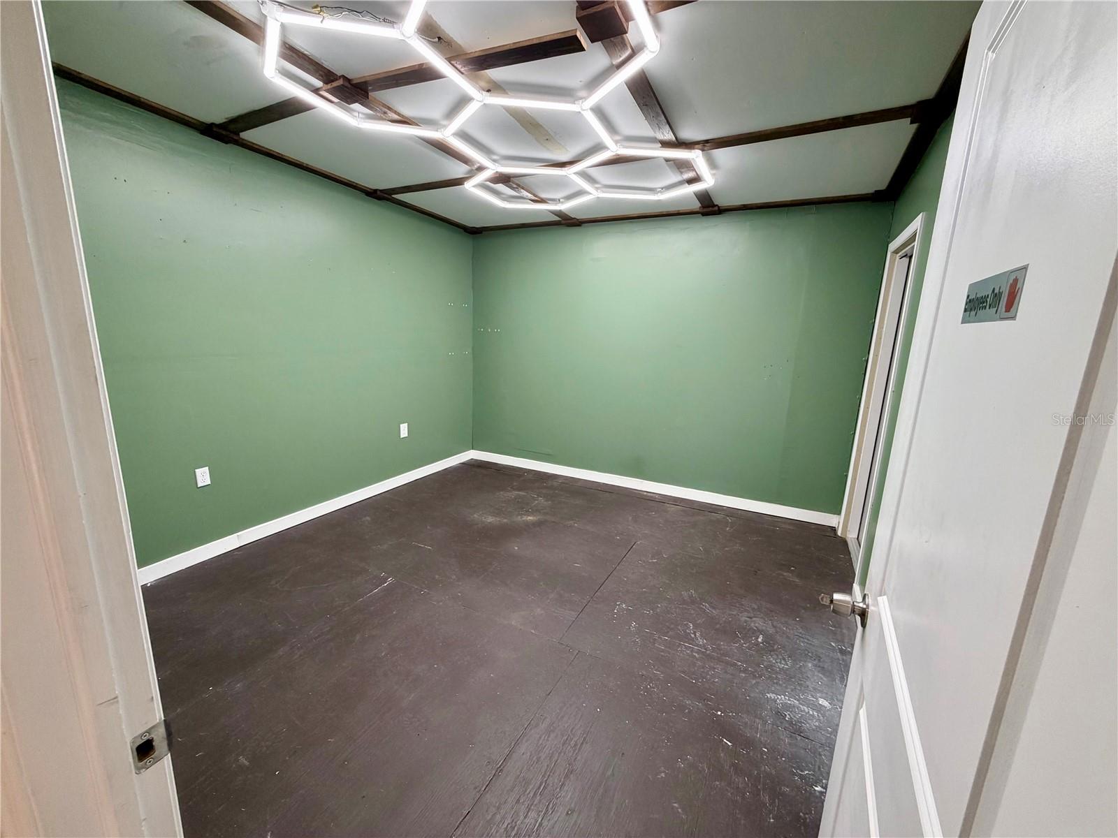4275 S ACCESS RD, ENGLEWOOD, FL, 34224