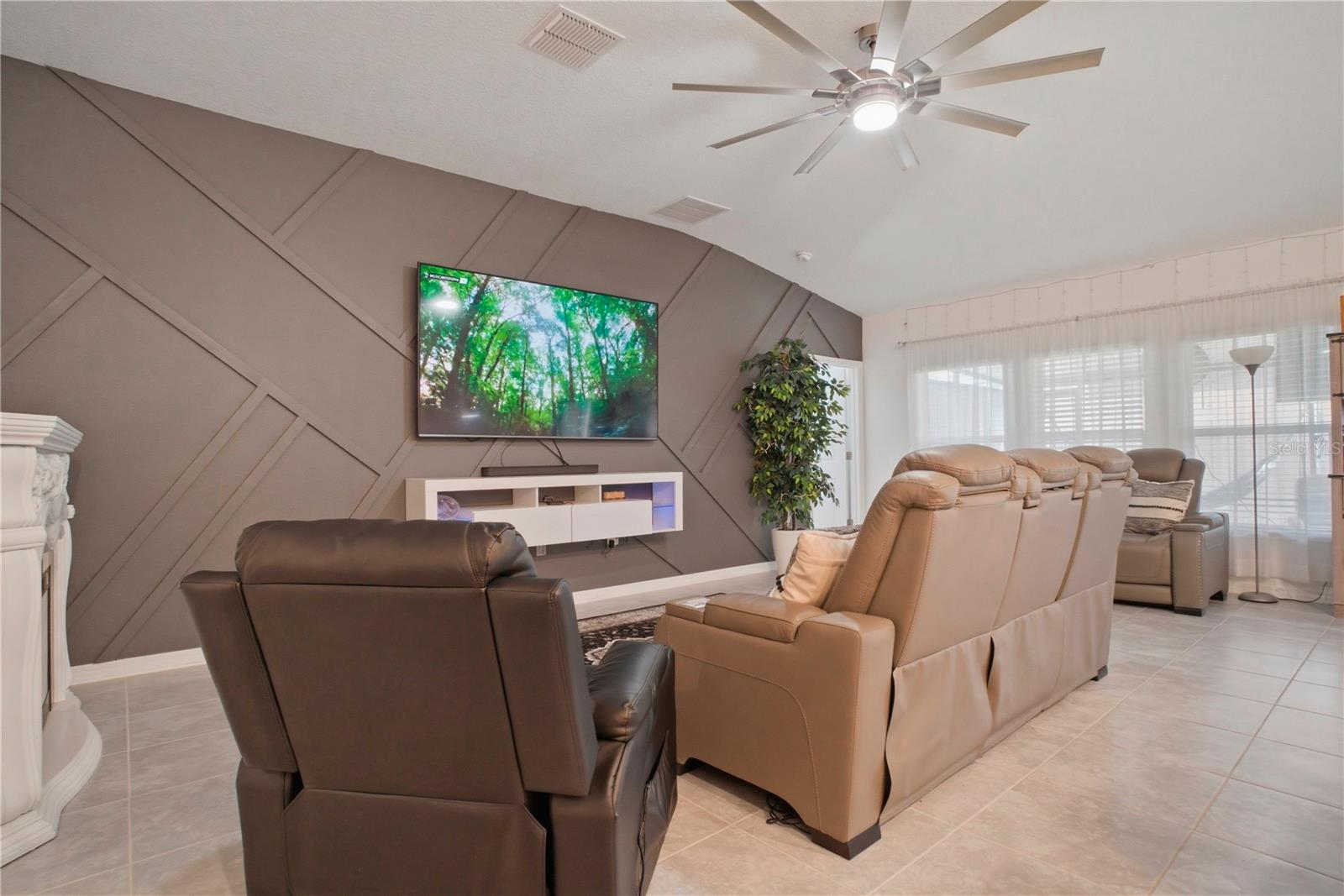 389 SINGING SANDS CIR, LAKE WALES, FL, 33859