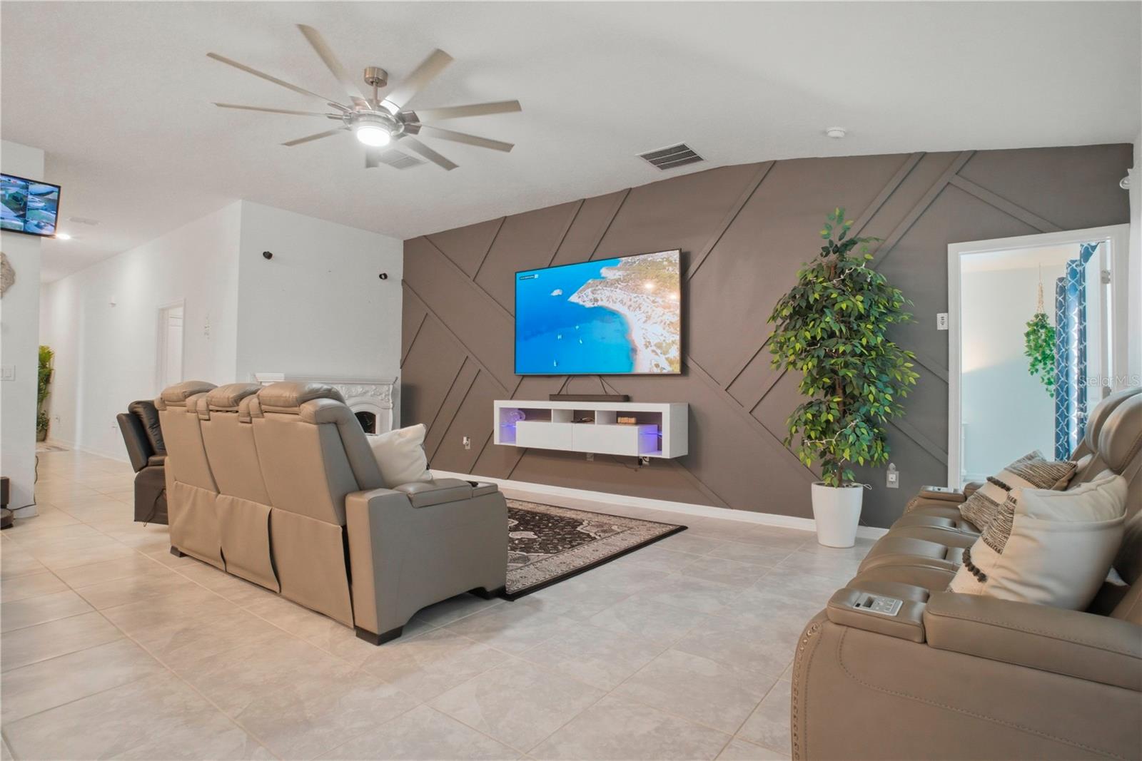389 SINGING SANDS CIR, LAKE WALES, FL, 33859