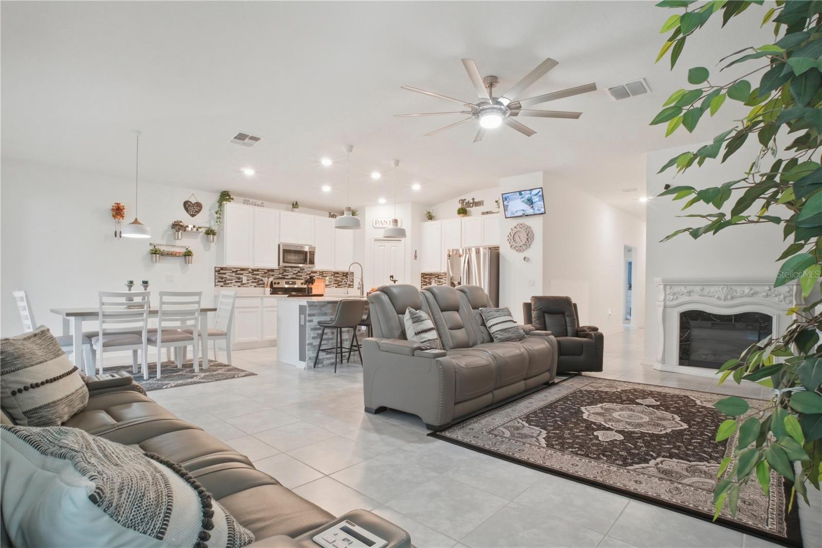 389 SINGING SANDS CIR, LAKE WALES, FL, 33859