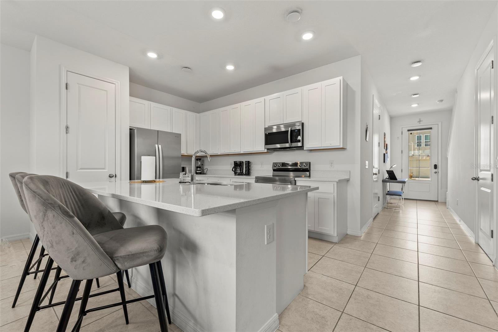 835 LONGBOAT DR, DAVENPORT, FL, 33896