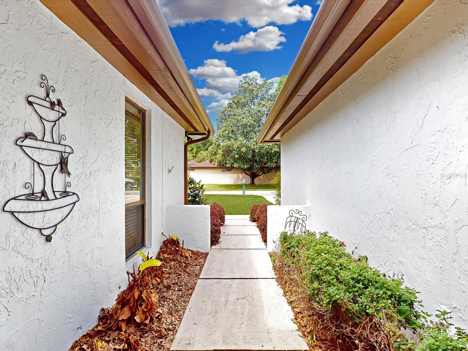 1 ABBEY CT, HAINES CITY, FL, 33844