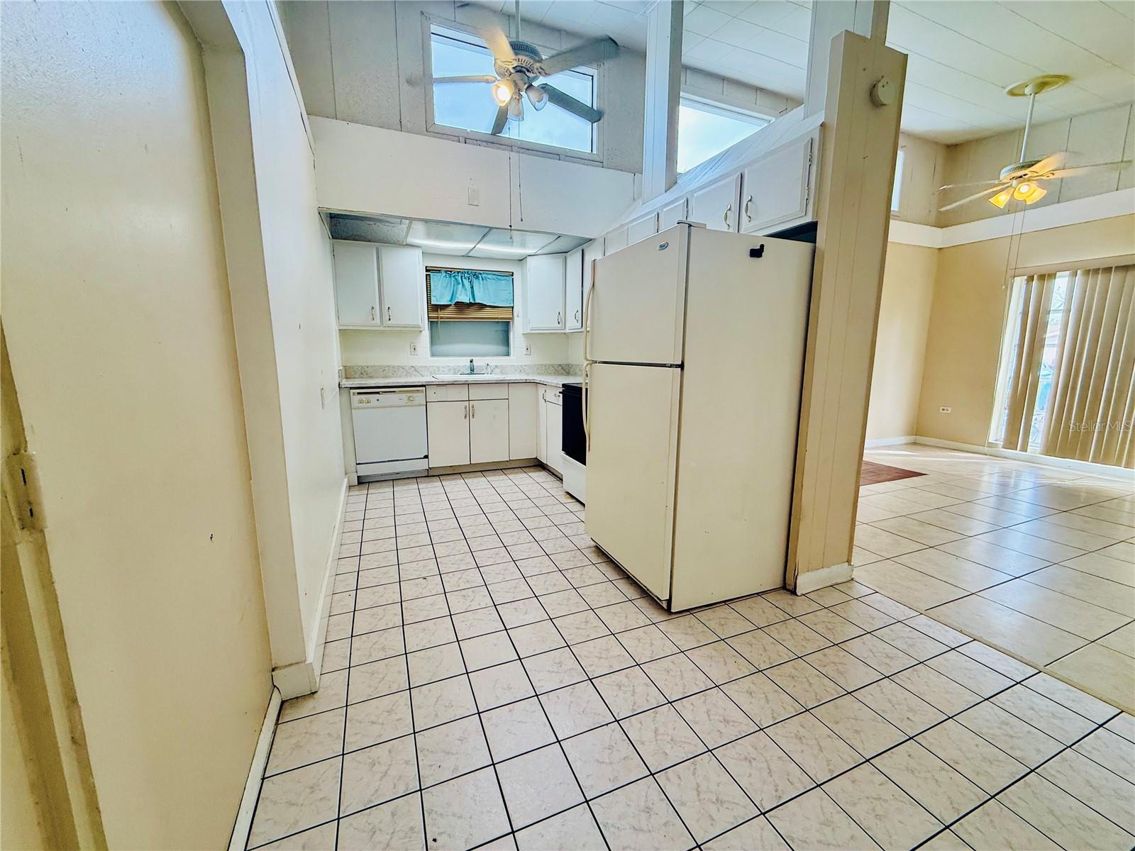 164 TRADEWINDS DR NW, PORT CHARLOTTE, FL, 33952