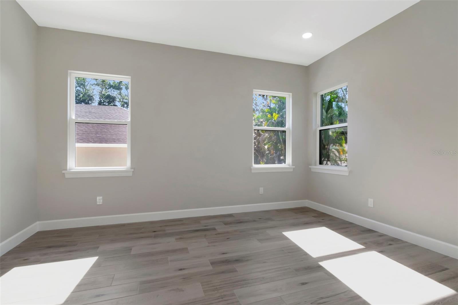 108 IRWIN ST E, SAFETY HARBOR, FL, 34695